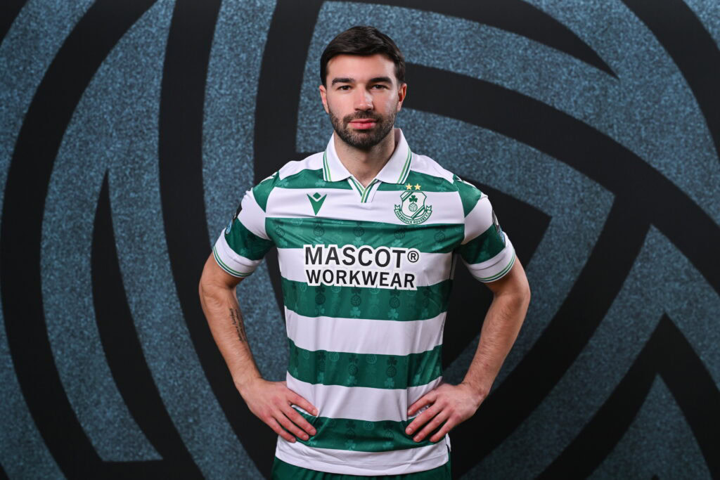 Midfielder commits to the Hoops